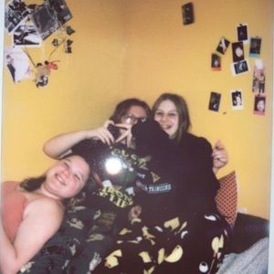 Meet your Posher, Claire